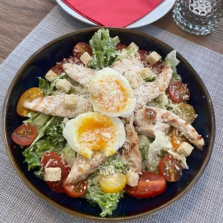 - Dom Horskej Sluzby Hotel *