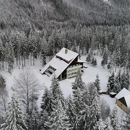 - Dom Horskej Sluzby Hotel *