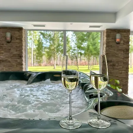 - Dom Horskej Sluzby Hotel *