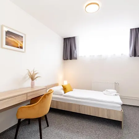 - Dom Horskej Sluzby Hotel